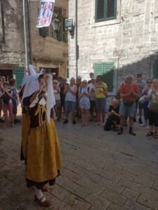 IMG-5c3f921b4371eec14dabf2bd6dcf89b7-V